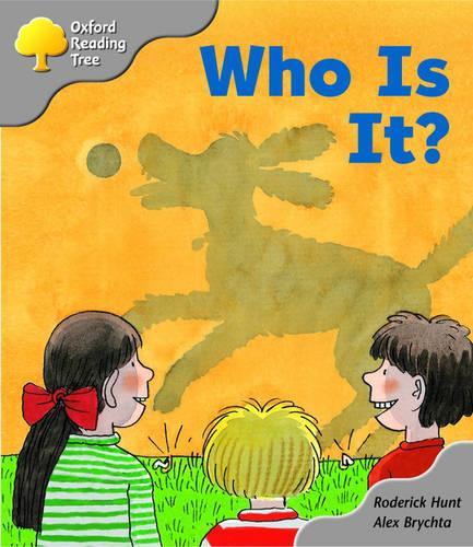 Oxford Reading Tree: Stage 1: First Words Storybooks: Who Is It?